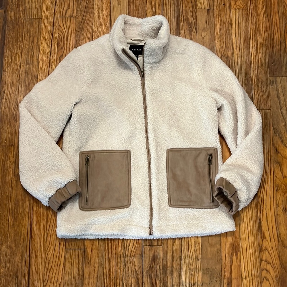 Women’s sherpa zip up jacket